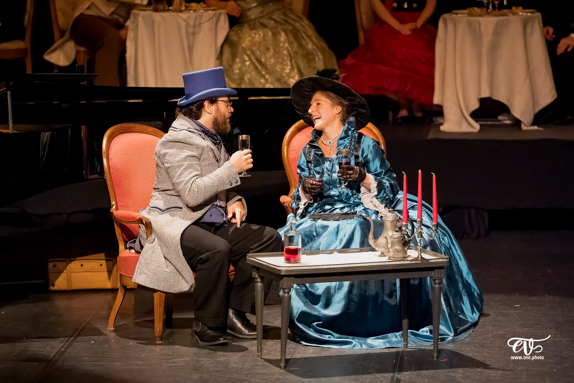 DANS LE SALON DE ROSSINI